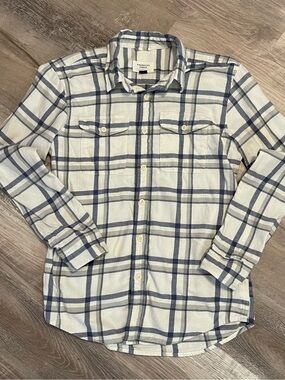 American Eagle Outfitters Super Soft Plaid Long-Sleeve Button-Down flannel